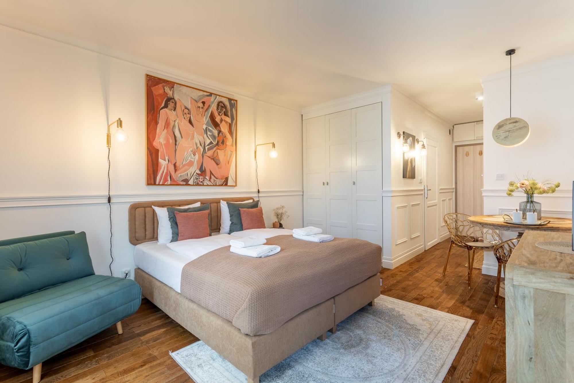 Ambria Centrum Apartment *
