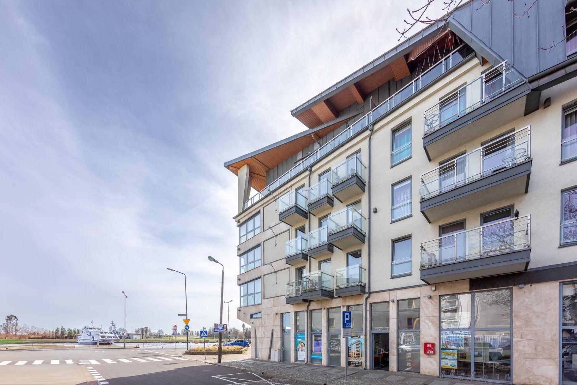 Ambria Centrum Apartment *